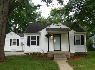 211 N Ohio St, Olney, IL 62450