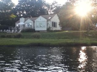57 River Ave, South Kingstown, RI 02879
