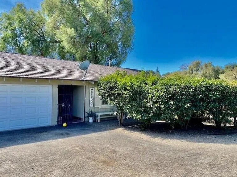 1925 Alamo Pintado Rd — Photo 6