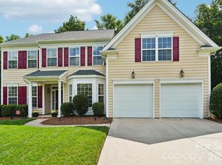 7809 Pinecroft Ct, Harrisburg, NC 28075
