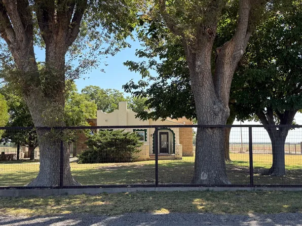 605 E Meadow Brk, Roswell, NM 88201