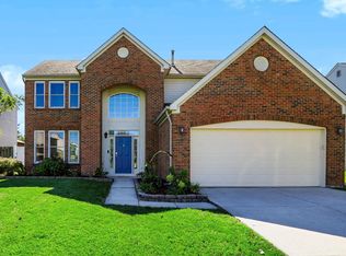 9025 Exeter Ct, Fishers, IN 46038