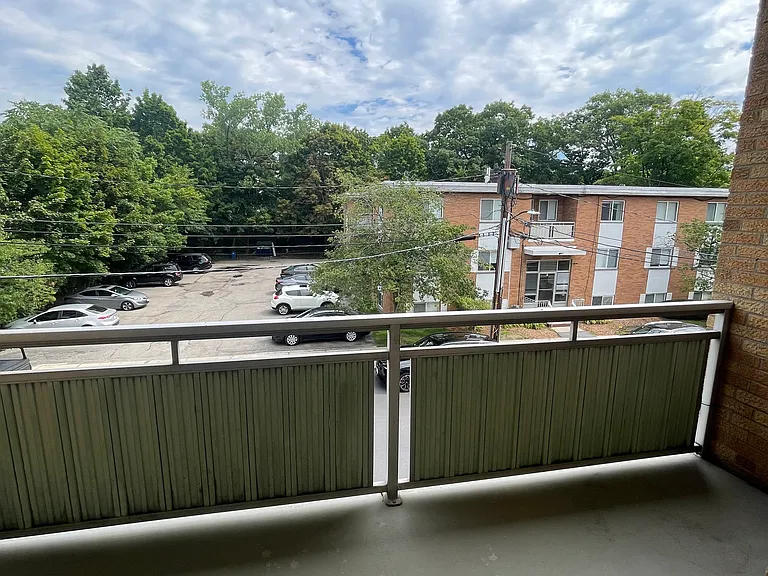 8 Carol Cir #205 — Photo 5