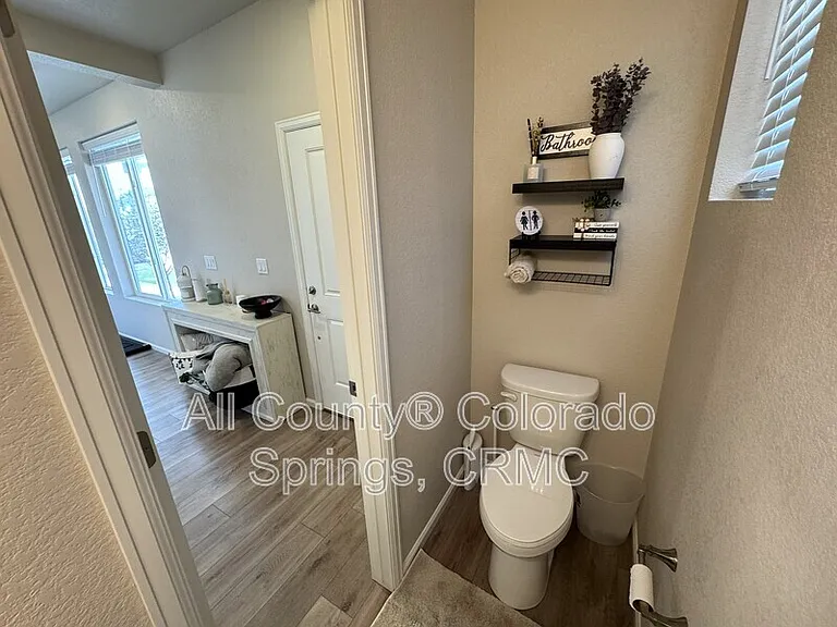 5635 Dakan Loop — Photo 6