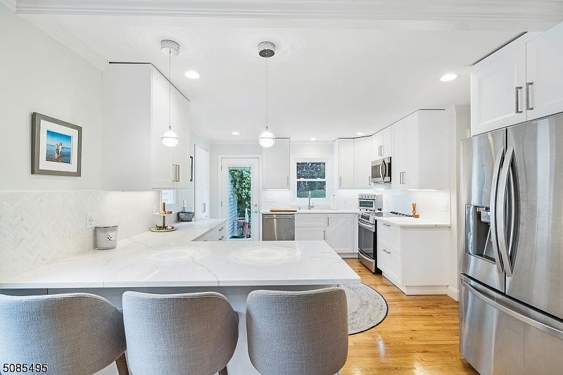 6 Valley Stream Dr, Morris Plains, NJ 07950 Zillow