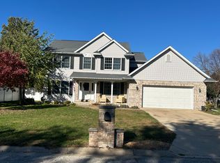 1713 W Bob O Link Dr, Pontiac, IL 61764