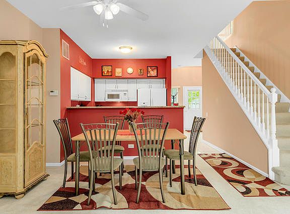 3rd image of 155 Oakton Dr
