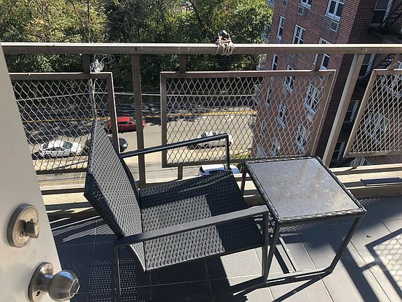 5th image of 495 Odell Ave APT 7P