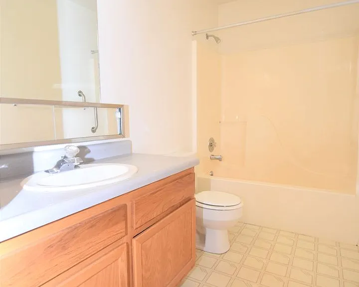 813 W Villard St #73 — Photo 20