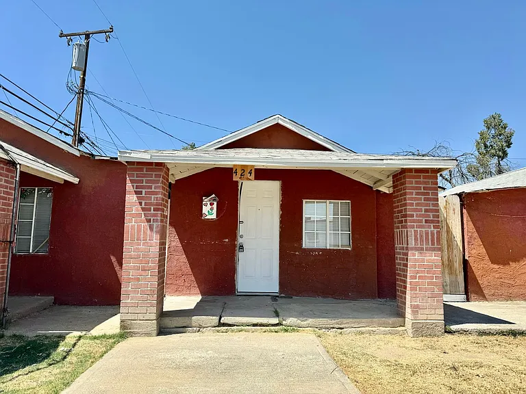 424 E Kern Ave — Photo 5
