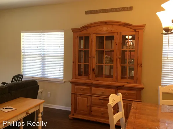 6111 Sweetwater Blvd, Murrells Inlet, SC 29576