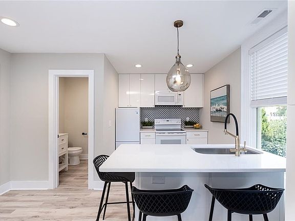 4th image of 508 Graydon Ave APT 2