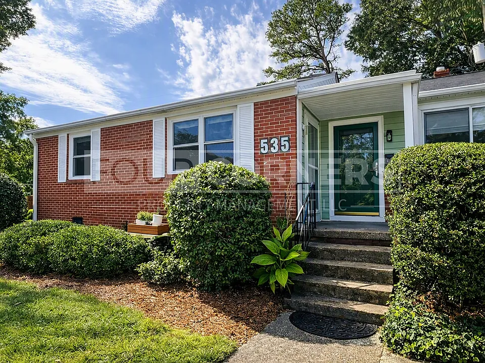 535 Overlook St