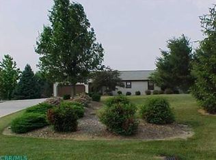 301 Needles Dr SW, Pataskala, OH 43062