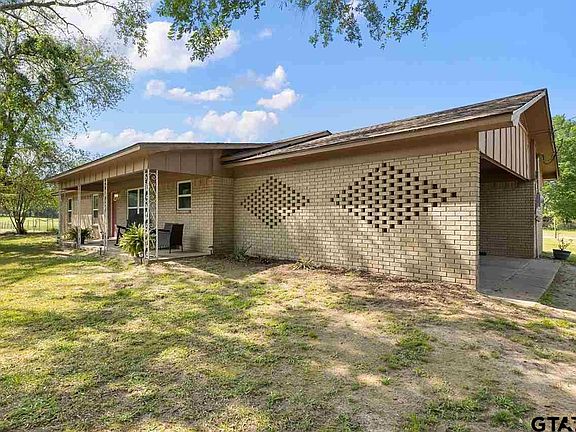 3rd image of 21439 County Road 2207
