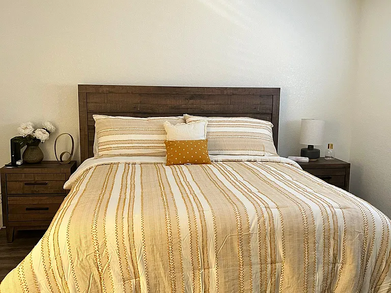 1800 Clubhouse Dr #60 — Photo 4