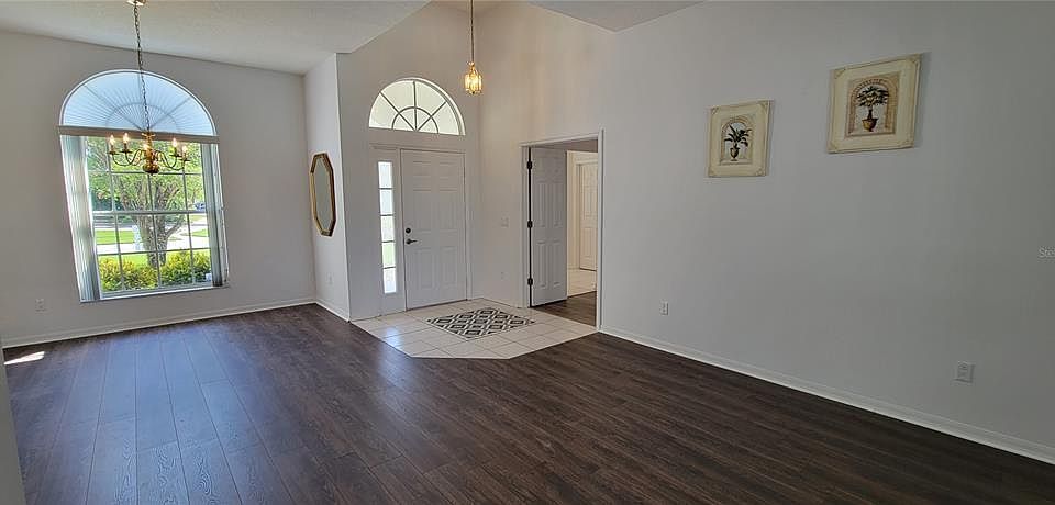 1st image of 39411 Roswell Pl