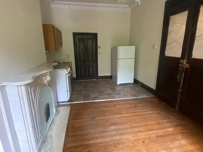1706 Bolton St — Photo 30