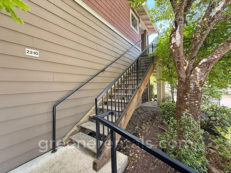 2210 Tolmie Ave #C-1 — Photo 3