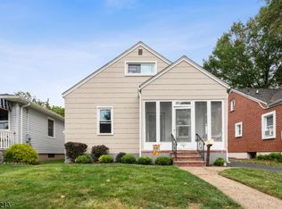 9 Adams St, Somerville, NJ 08876