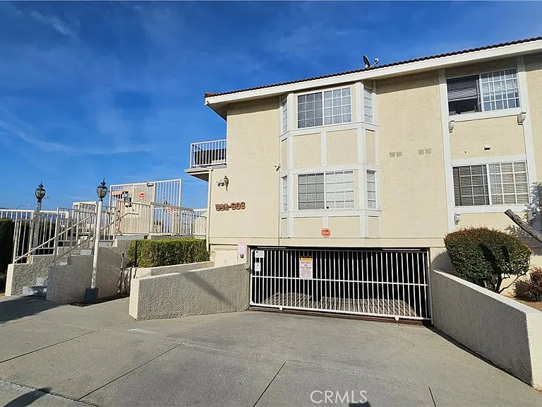 598 S 2nd St #B — Photo 23