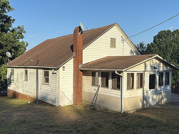 5th image of 635 N Churton St