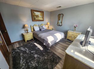 525 E Pine St #5, Springfield, IL 62703