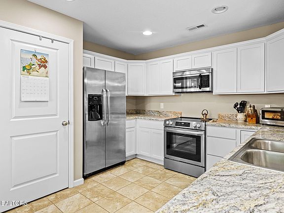 2nd image of 7311 Lucky Clover Ln