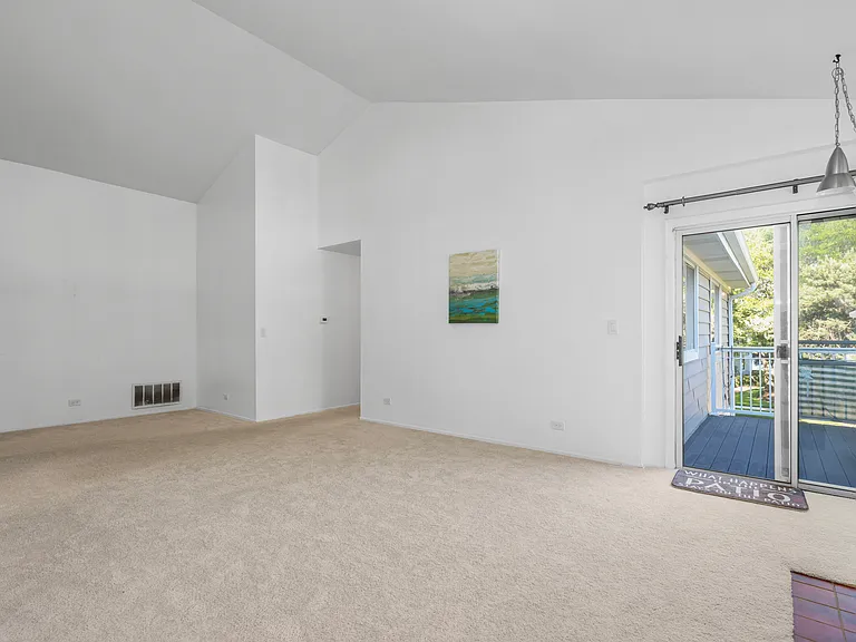 607 Eastview Ct #Z2 — Photo 8