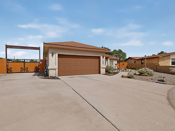 4th image of 704 Fiala Ct #704