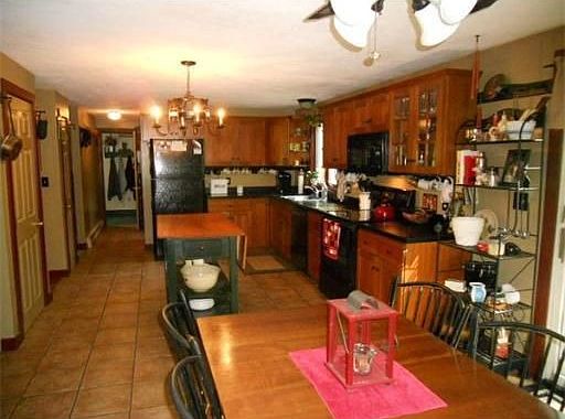 3rd image of 9 Milliken Dr