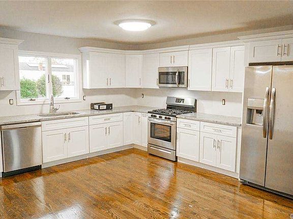 5th image of 118 Greenhaven Dr