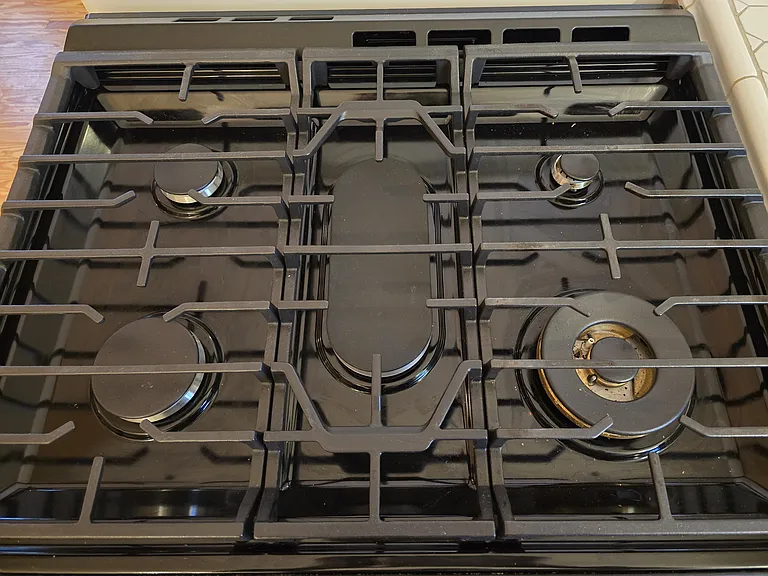 New high end gas range with air-fry and air sous vide.