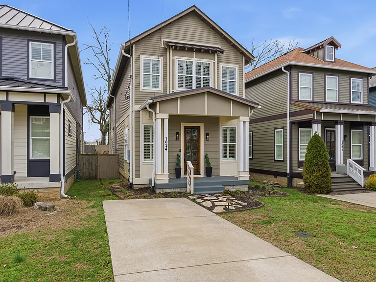 1034 Burchwood Ave — Photo 34