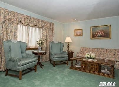 3rd image of 1 Barnum Ave