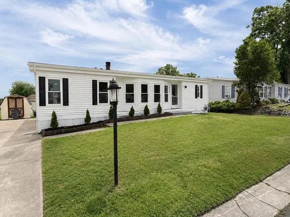 434 Country Ln, Buena, NJ 08310