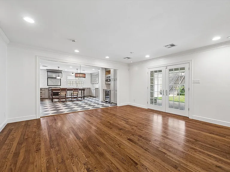 5210 Meadow Lake Ln — Photo 5