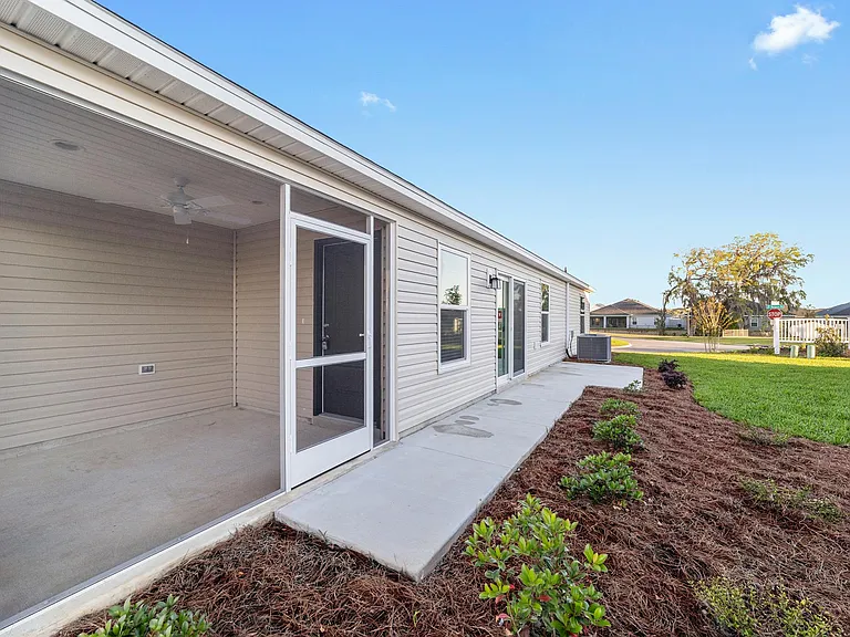 4323 Archer Ave — Photo 14