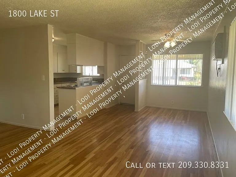 1800 Lake St — Photo 10
