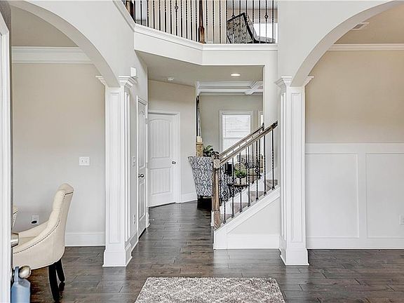 2nd image of 1180 Brading Pl