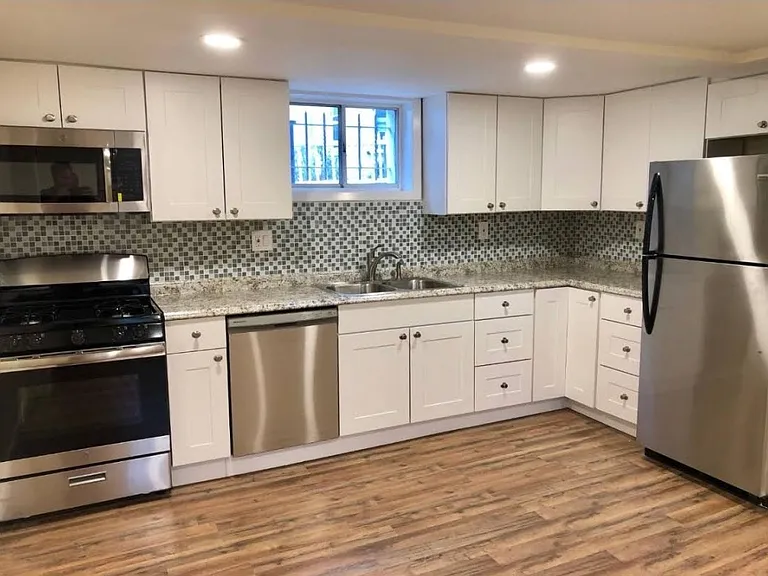 336 Bronxville Rd #G — Photo 2