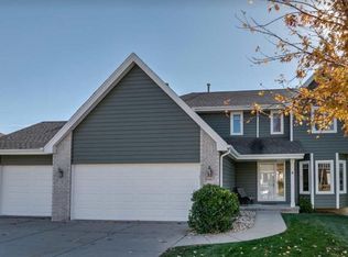 15067 Lake St, Omaha, NE 68116