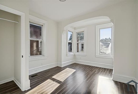 5th image of 2540 N 17th St