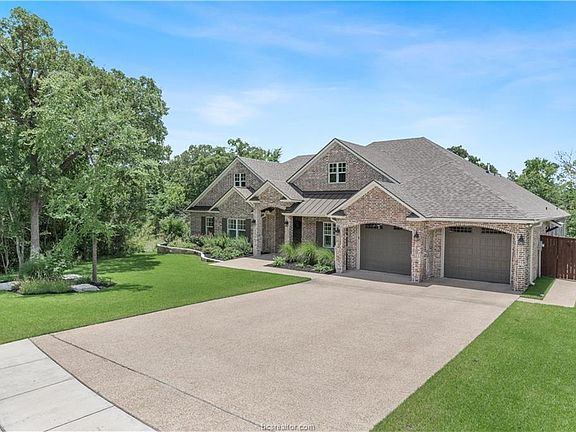 2nd image of 3233 Pinyon Creek Dr