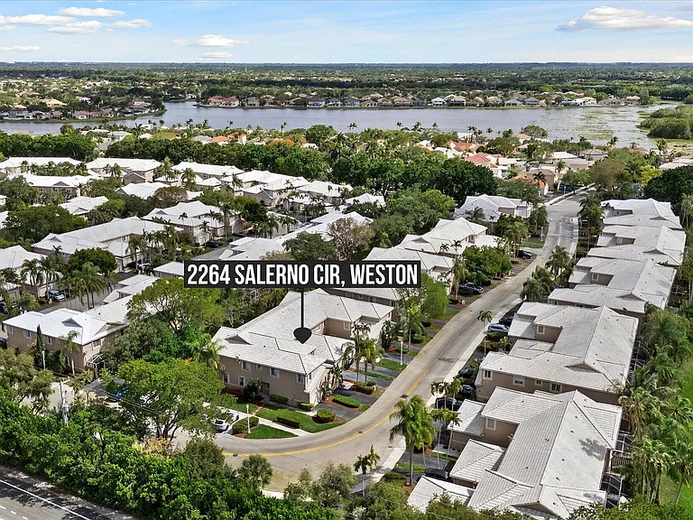 2264 Salerno Cir — Photo 39