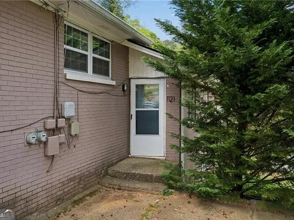 1121 Glendale Dr, East Pt, GA 30344