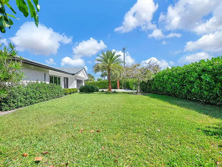 1001 NW 4th Ct — Photo 67