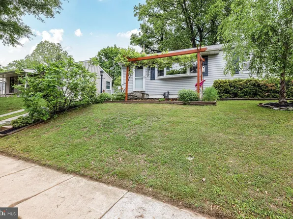 1024 Gilbert Rd, Rockville, MD 20851