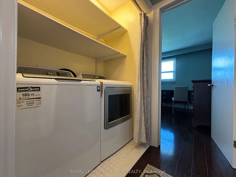 54 Hisey Cres W — Photo 16