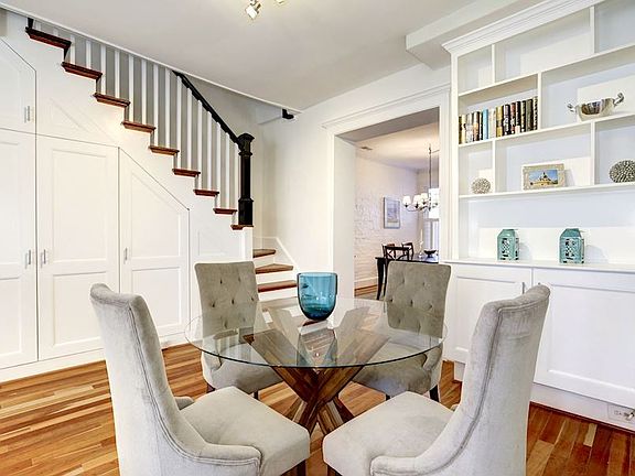 Family Area w/Stair Closets